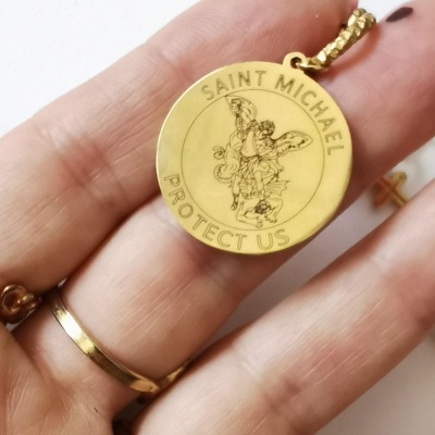 Colar duplo   Arcanjo S. Miguel, em dourado