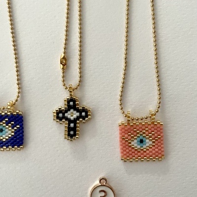 Colares Escapulário com missangas japonesas #10