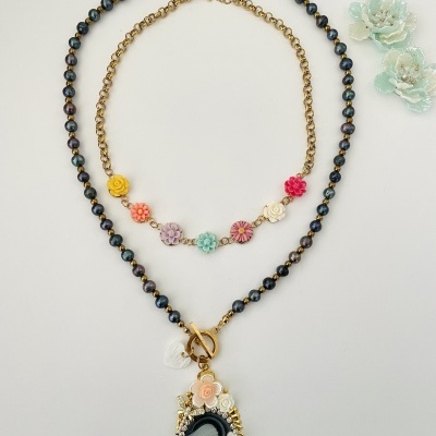 Colar Mãe e Menino ou colar flores