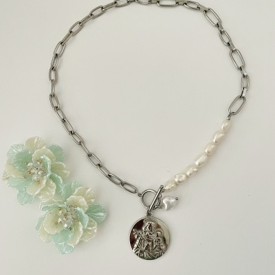 Colar pérolas Santo António