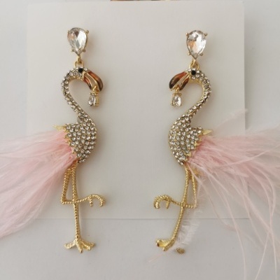 Brincos flamingos