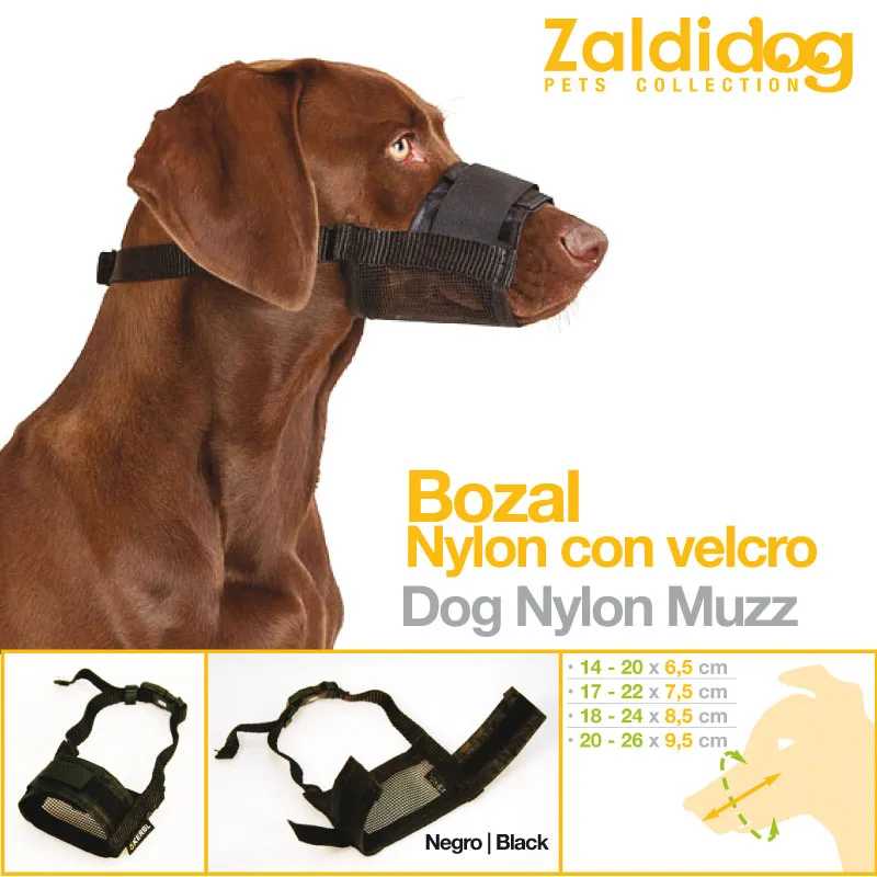 Cão castanho com focinheira preta em nylon e velcro da Zaldidog em fundo branco