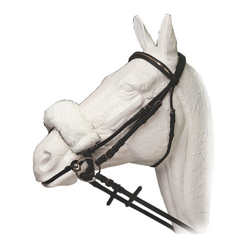 Cabresto de cavalo em couro preto com forro branco em escultura de cavalo branco
