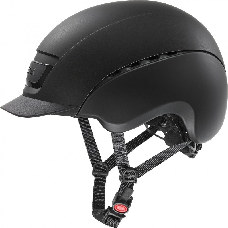 Capacete preto fosco para ciclismo com viseira curta e correias ajustáveis