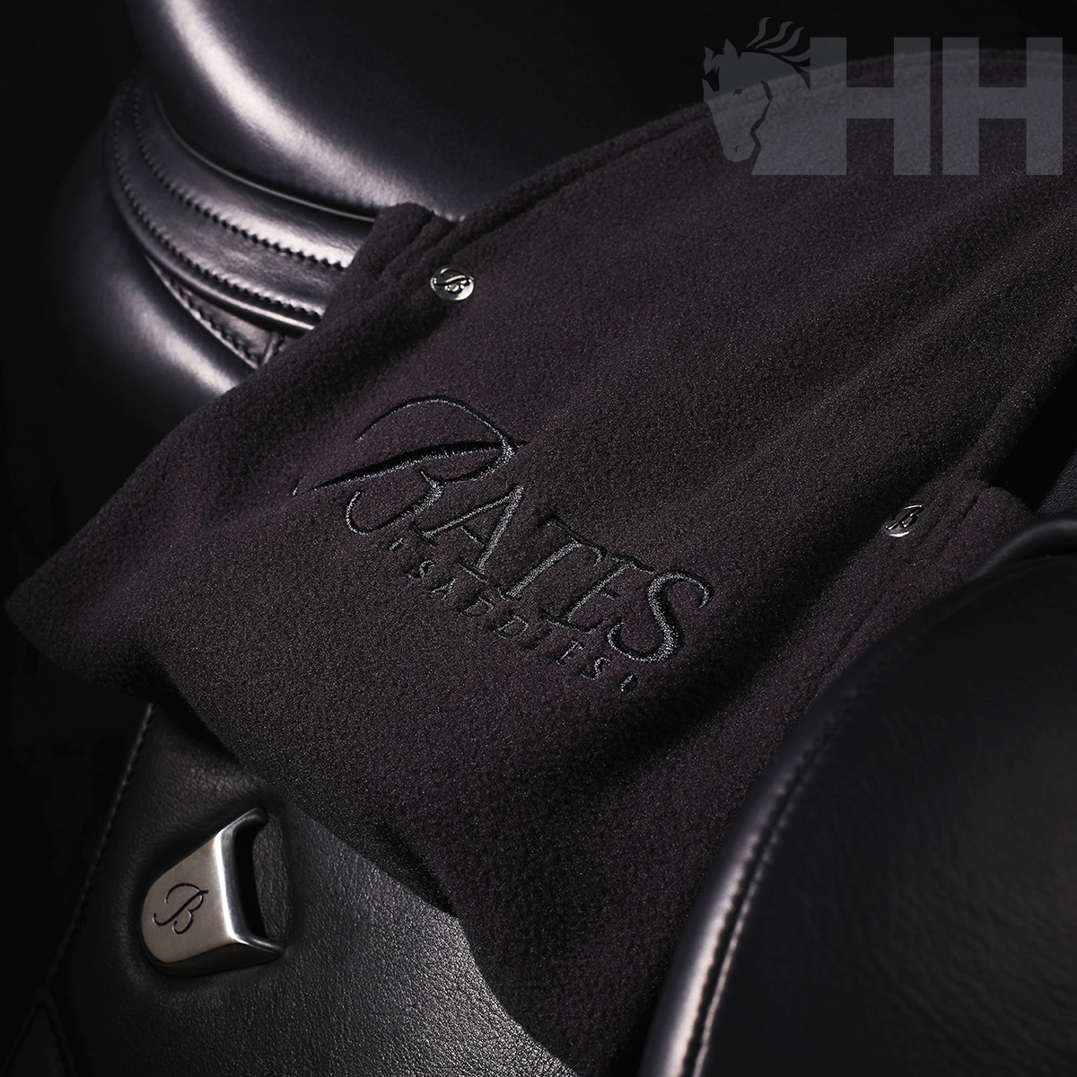 CAPA BATES DELUXE PARA ESTRIBOS