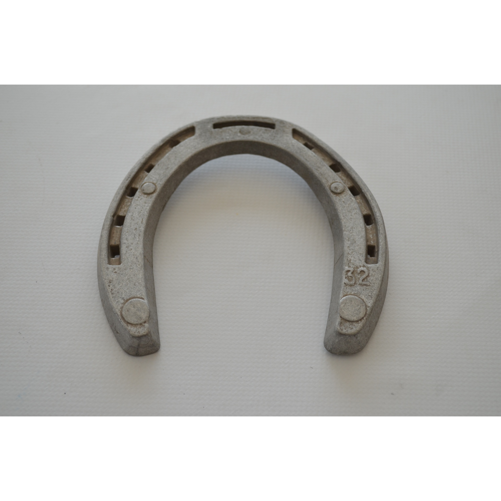 FERRADURA ALUMIN. "HIPPOMAT" POST.