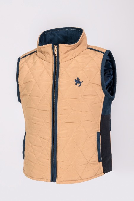 Colete acolchoado de criança bege e azul escuro com fecho de correr e logótipo de cavalo.