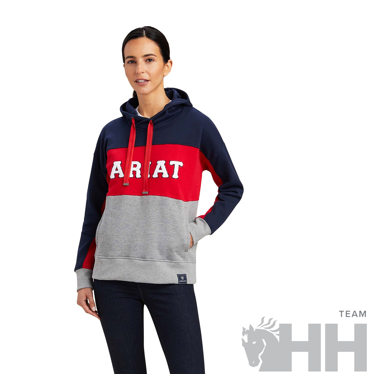 Sweatshirt bicolor azul escuro, vermelho e cinzento com texto ARIAT em mulher