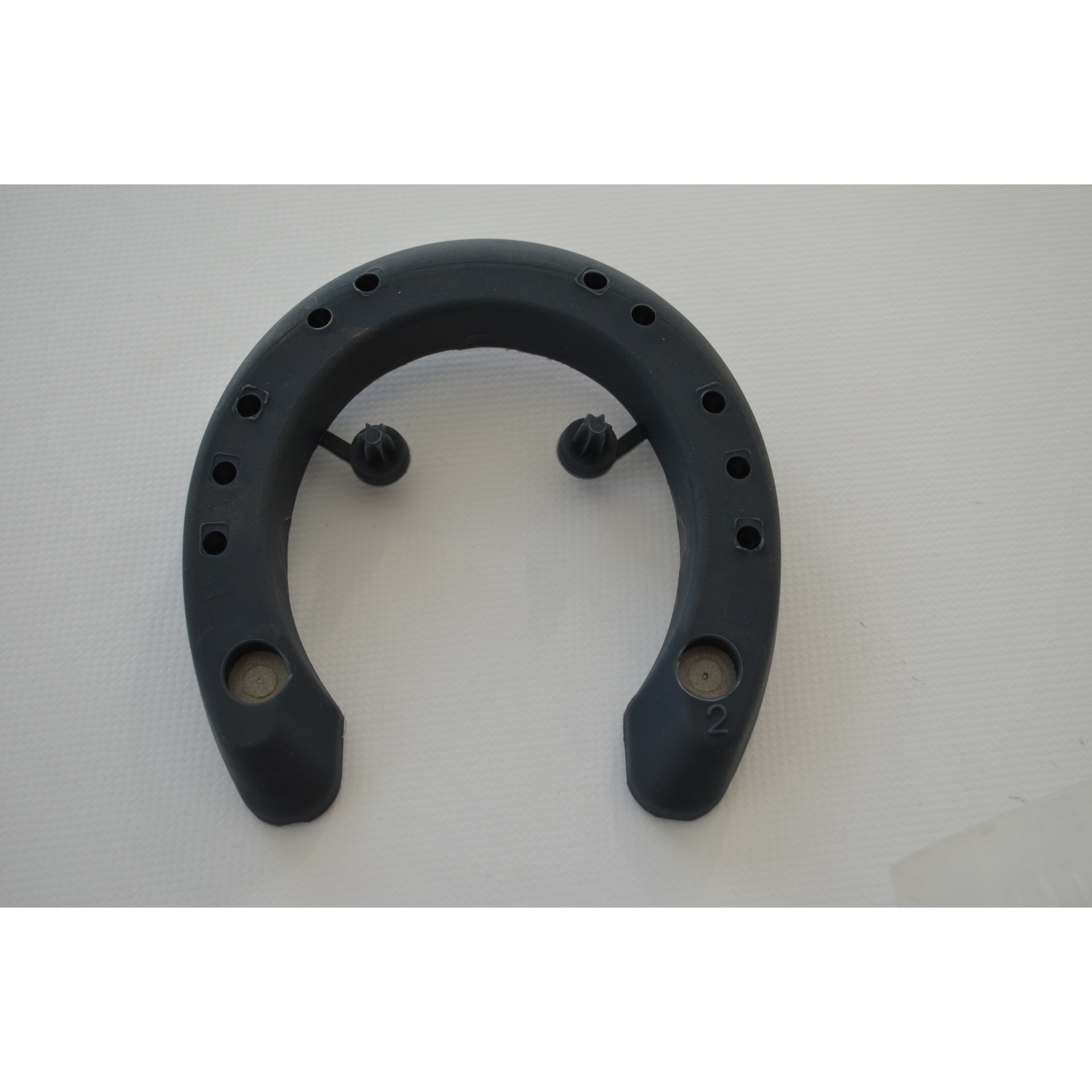 FERRADURA ALUMIN/PLASTI. "MUSTAD" (PAR)