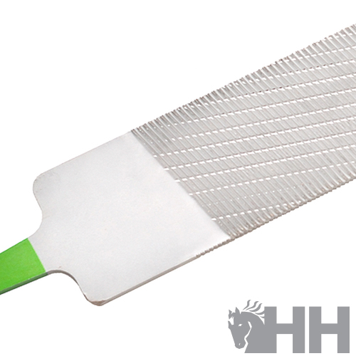 Raspador de cozinha com cabo verde e lâmina metálica perfurada