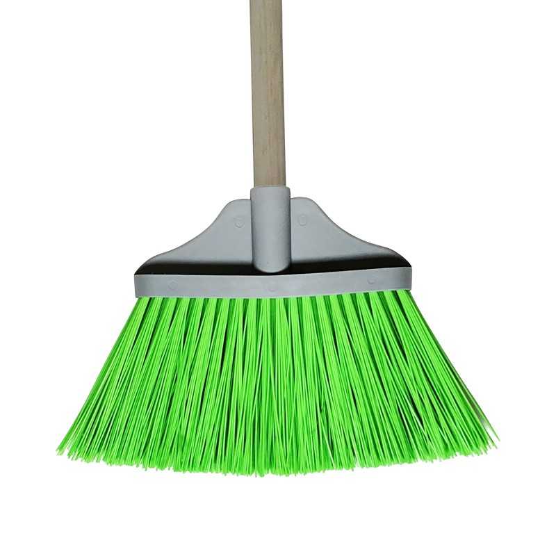 Escova PARA ESTABULO  COM CABO DE MADEIRA