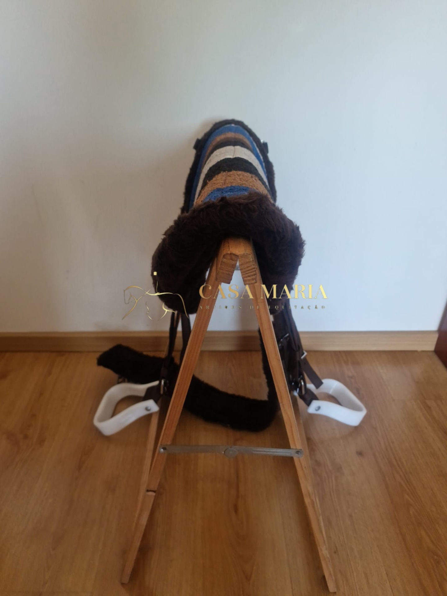 Manta com estribos, loros e cilha