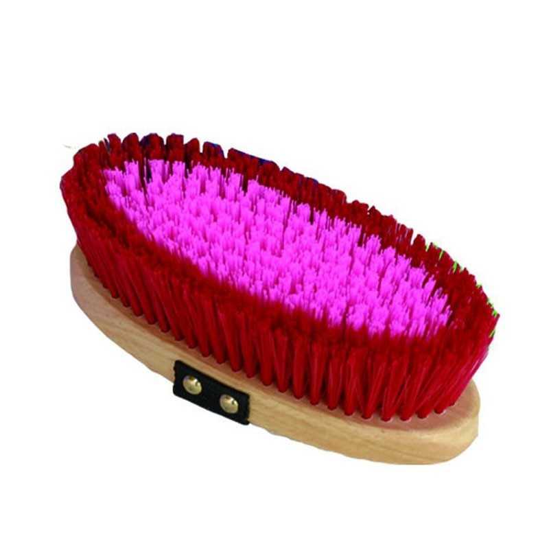 Escova oval com cerdas vermelhas e cor-de-rosa e pega de madeira