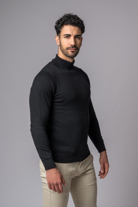 CAMISOLA GOLA ALTA PRETO