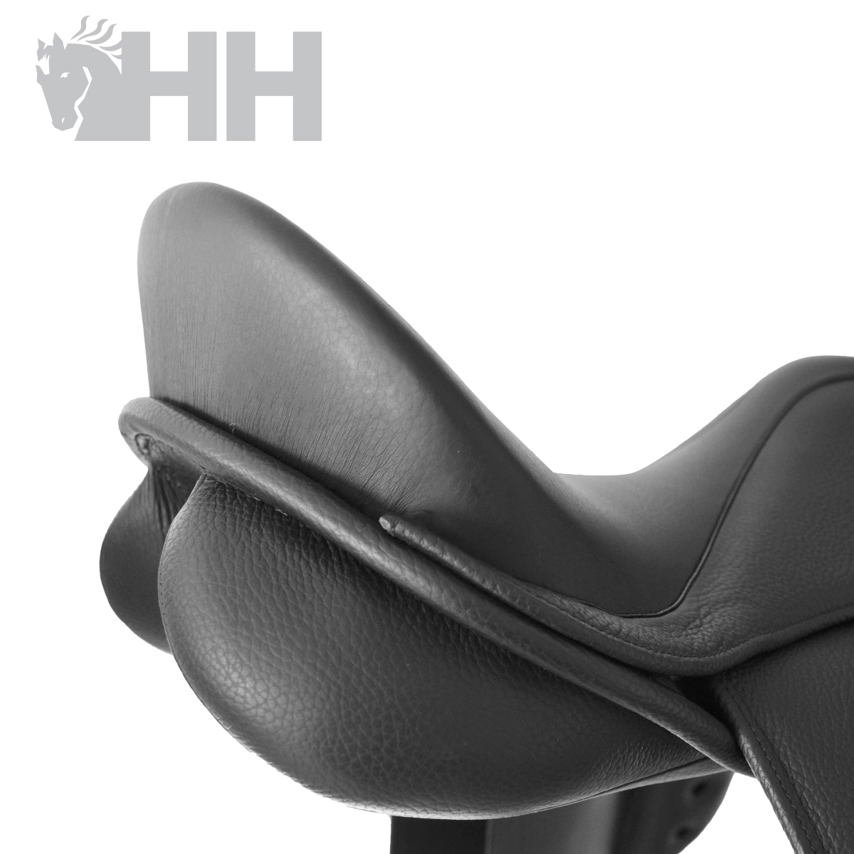 Selim de cavalo preto em couro com logo HH