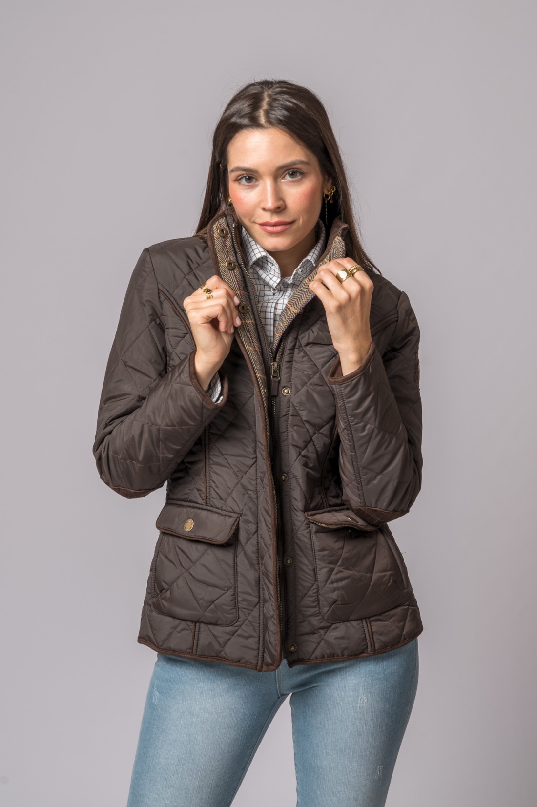 HUSKY SOFIA CASTANHO