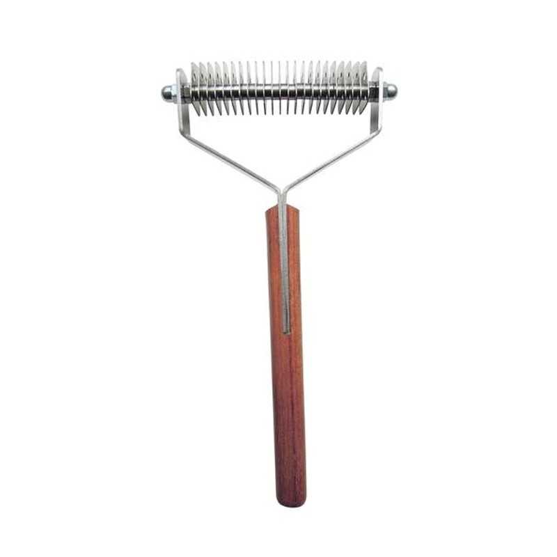 Ferramenta de cozinha com cabo de madeira e lâmina metálica com discos circulares