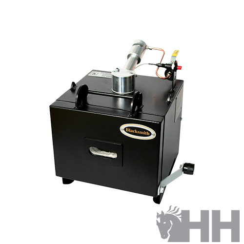 Arca de fumagem preta em metal com acessórios e etiqueta Blacksmith