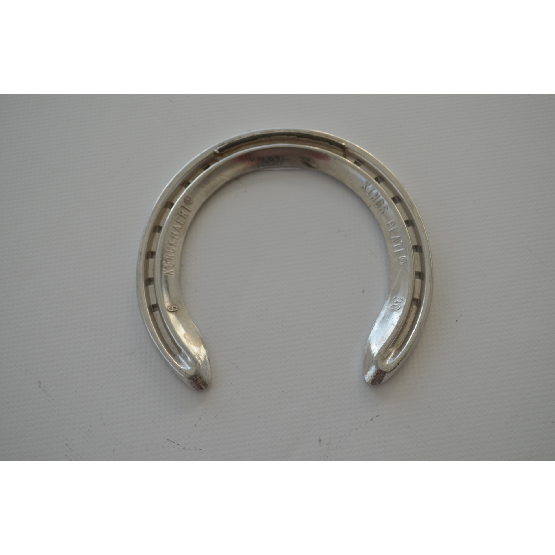 FERRADURA ALU-PR 28090 CARR.ANTE.