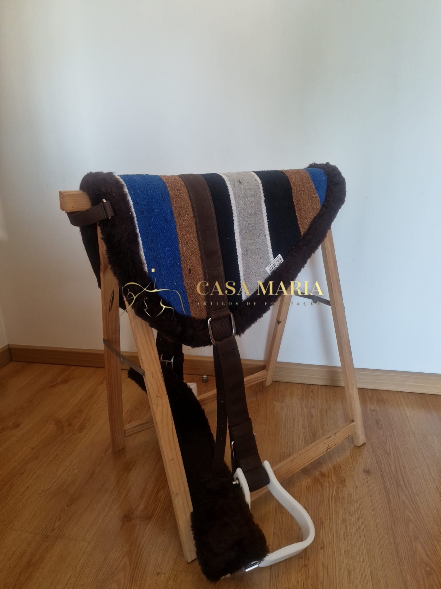 Manta com estribos, loros e cilha