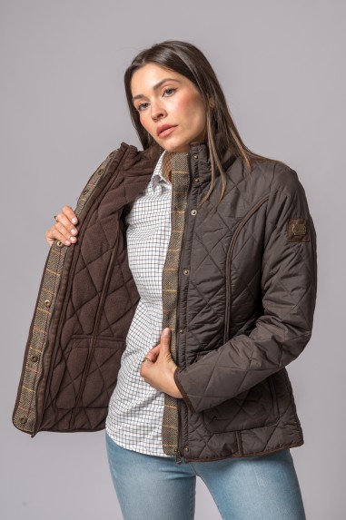 HUSKY SOFIA CASTANHO