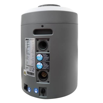 Aparelho redondo cinza com conexões e etiquetas IN e OUT no painel traseiro