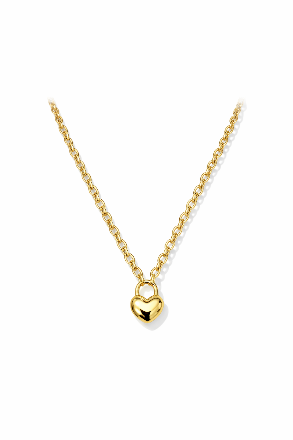 Colar dourado com pendente em forma de coração