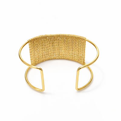 Pulseira de metal dourado com fios entrelaçados
