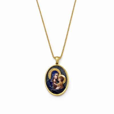 Colar dourado com pendente oval com imagem religiosa de Nossa Senhora e Menino Jesus