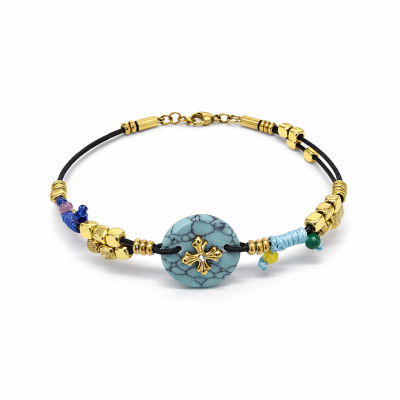Pulseira cordão preto com conta turquesa e cruz dourada