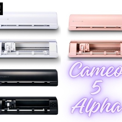 Cortadoras eletrónicas Cameo 5 Alpha em branco, rosa e preto, abertas e fechadas