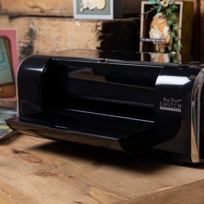 Sizzix • Switch Big Shot Plus by Tim Holtz