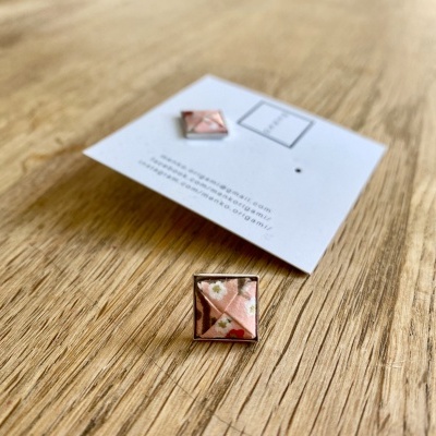 Brincos Menko Clássico