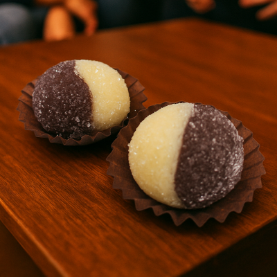 Brigadeiro Casadinho (2 sabores)