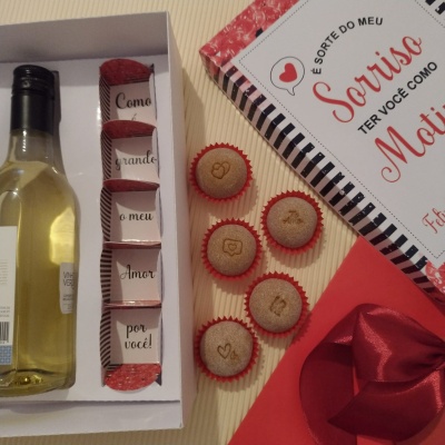 Caixa Love com vinho