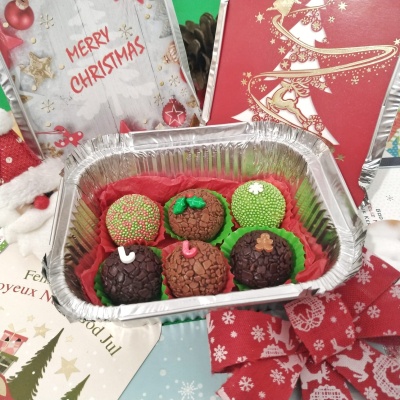 Marmitas de Brigadeiros Natalinos