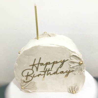 Bolo em Pé Happy Birthday