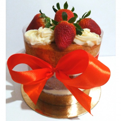 Bolo Naked Delicious com Laço