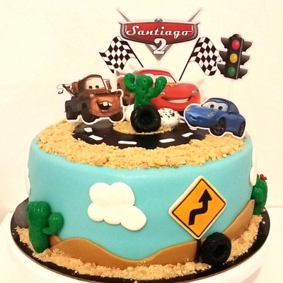 Bolo Carros
