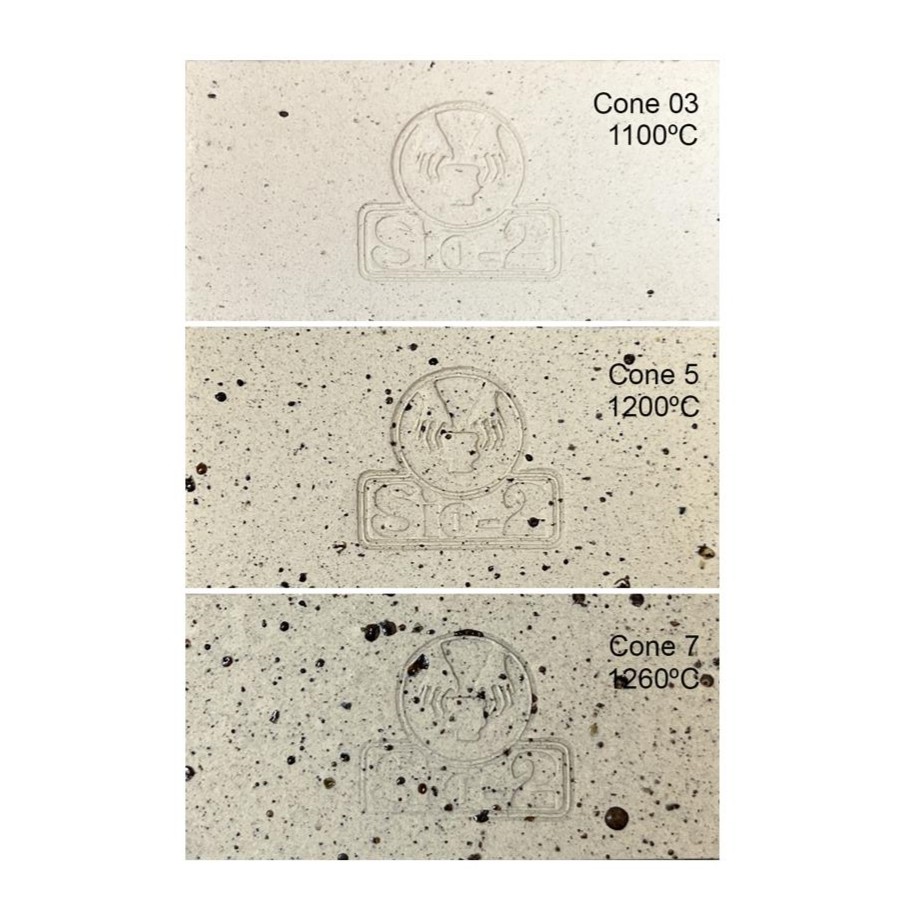 Pasta Cerâmica SiO-2 LUNA Bege com pintas – Grés com chamote 0-0,2mm – 12,5kg Pasta Cerâmica SiO-2 LUNA Bege com pintas – Grés com chamote 0-0,2mm – 12,5kg