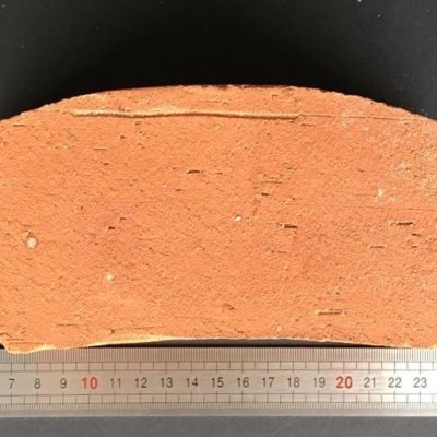 Tijolo Refratário Curvo para forno, medida 175/150x80x60mm