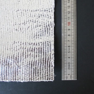 Tecido Fibra Vidro 550°C ADESIVO com 1 face alumínio