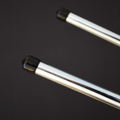 Tenaz com dentes para Raku