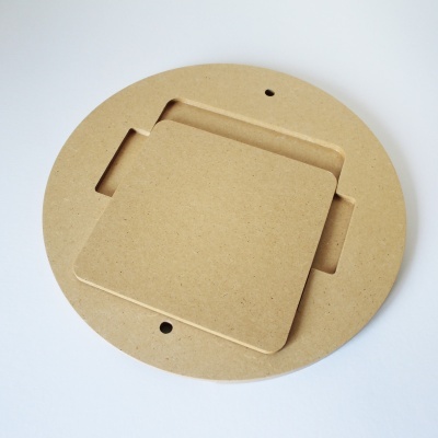 Prato de madeira com 5 bases amovíveis para roda de Oleiro