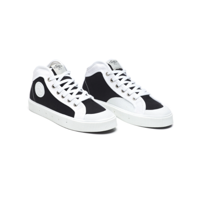 SANJO K100 // Black & White