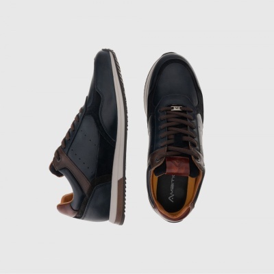 AMBITIOUS SLOW Classic Sneaker