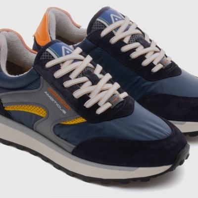 AMBITIOUS SPEEDSTER Retro Runner