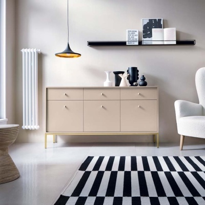 Aparador Largo Bege com Pernas em Dourado Mono