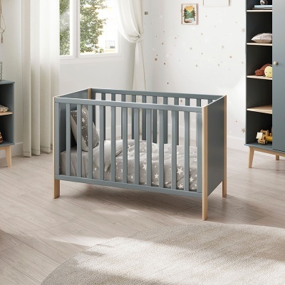 Berço Bebé com Grade Verde