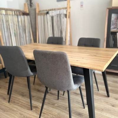 Mesa de Jantar Rústica com 4 Cadeiras